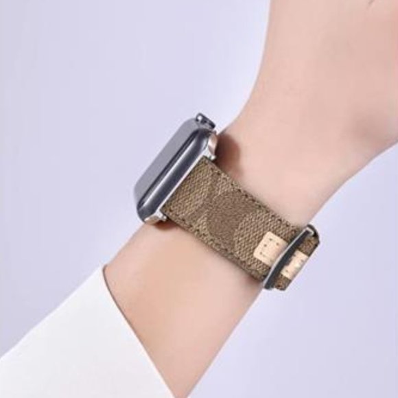 NEW Luxury Leather Apple Watch Band